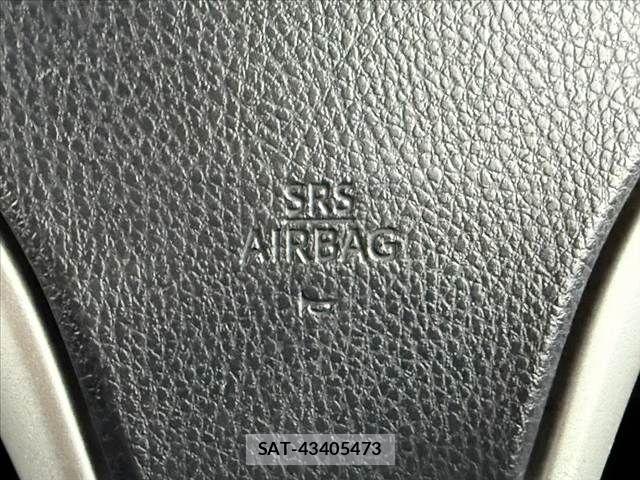 Toyota VOXY 2014-07 8782575-24