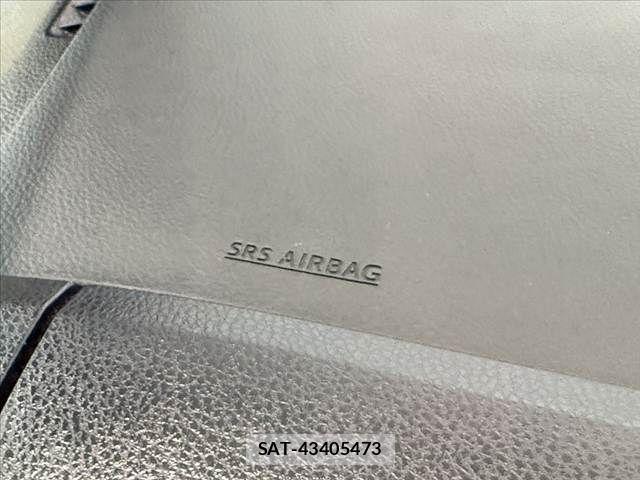 Toyota VOXY 2014-07 8782575-25