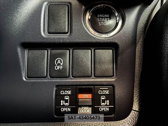 Toyota VOXY 2014-07 8782575-6