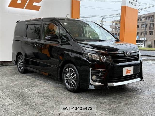 Toyota VOXY 2014-07 8782575-7