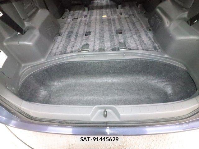 Toyota VOXY 2009-08 8782579-12