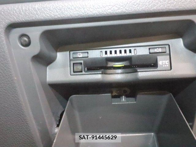 Toyota VOXY 2009-08 8782579-19