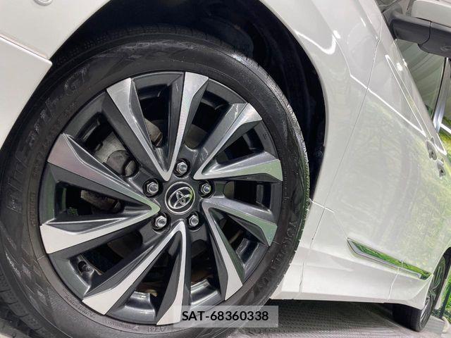 Toyota VOXY 2022-08 8782541-14