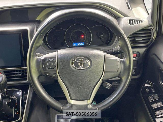 Toyota VOXY 2019-10 8782559-11