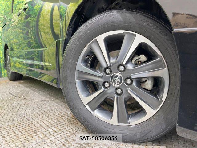 Toyota VOXY 2019-10 8782559-13