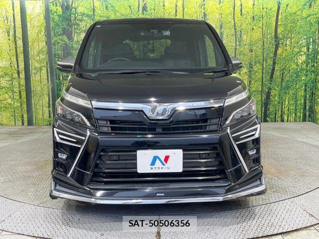 Toyota VOXY 2019-10 8782559-14