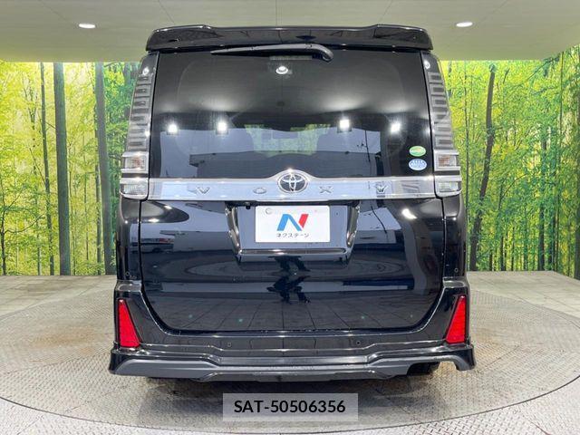 Toyota VOXY 2019-10 8782559-15