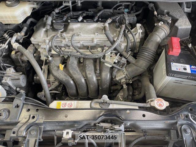 Toyota VOXY 2018-03 8782567-17