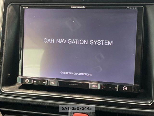 Toyota VOXY 2018-03 8782567-2