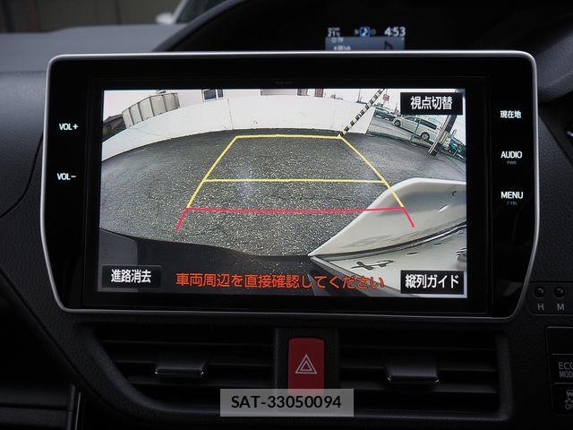 Toyota VOXY 2017-07 8797908-3