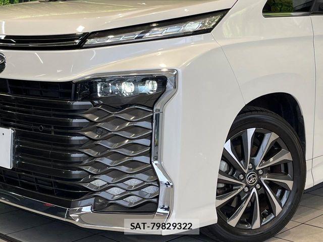 Toyota VOXY 2022-12 8797885-12