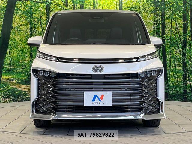 Toyota VOXY 2022-12 8797885-14