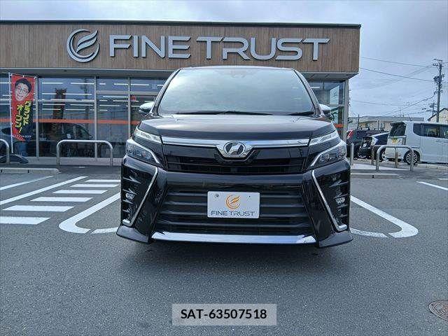 Toyota VOXY 2018-12 8797893-15
