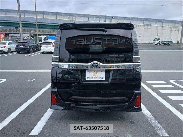Toyota VOXY 2018-12 8797893-19