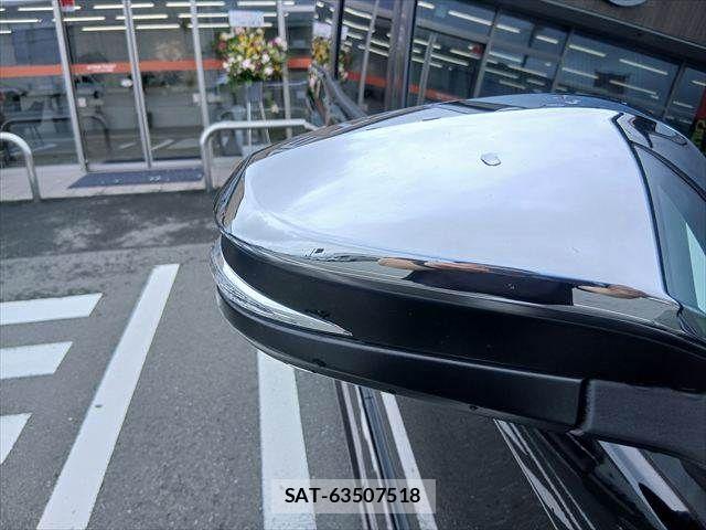 Toyota VOXY 2018-12 8797893-27