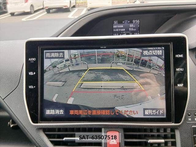 Toyota VOXY 2018-12 8797893-5