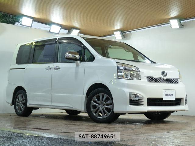 Toyota VOXY 2013-10 8797902-0