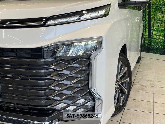 Toyota VOXY 2025-04 8797884-12