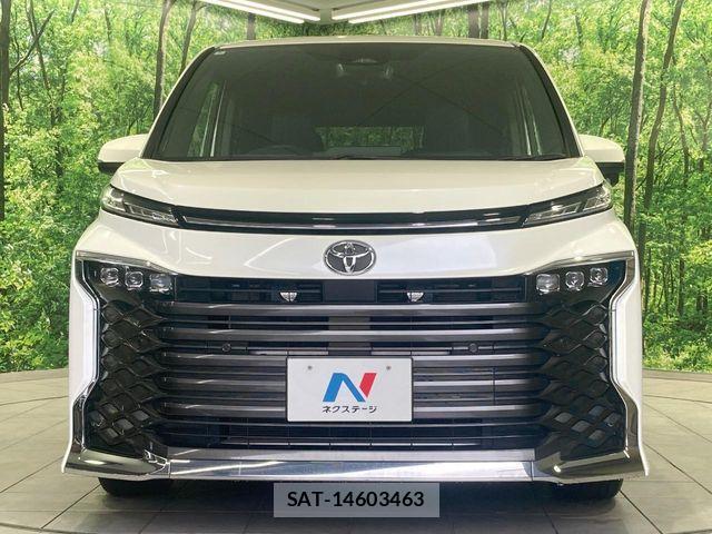 Toyota VOXY 2022-06 8797883-14