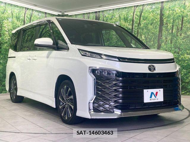 Toyota VOXY 2022-06 8797883-16