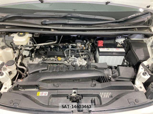 Toyota VOXY 2022-06 8797883-18
