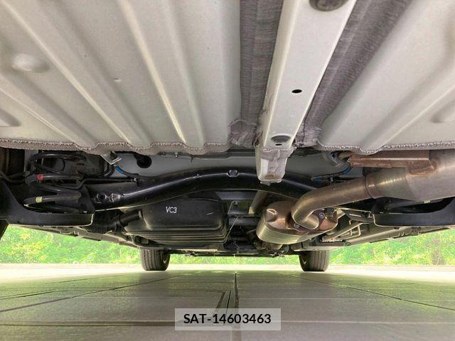 Toyota VOXY 2022-06 8797883-19