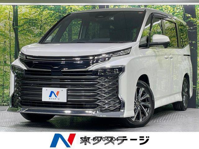 Toyota VOXY 2023-11 8797881-0