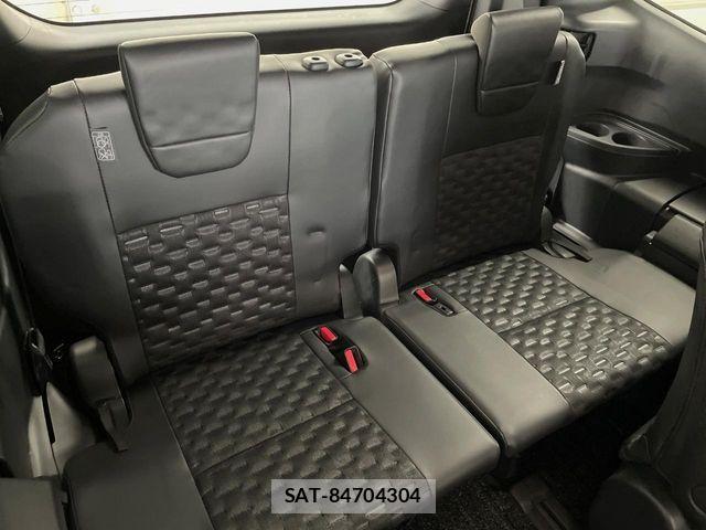 Toyota VOXY 2023-11 8797881-9