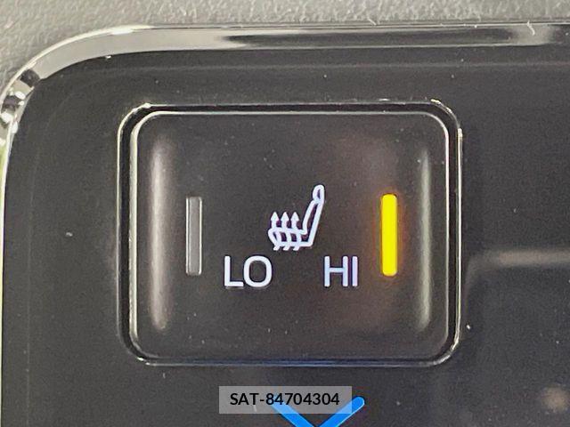 Toyota VOXY 2023-11 8797881-6