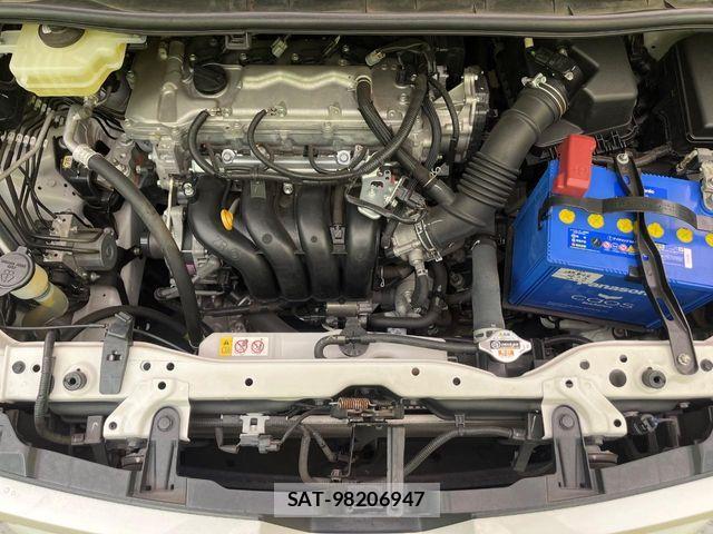 Toyota VOXY 2017-08 8797891-17