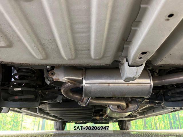 Toyota VOXY 2017-08 8797891-18