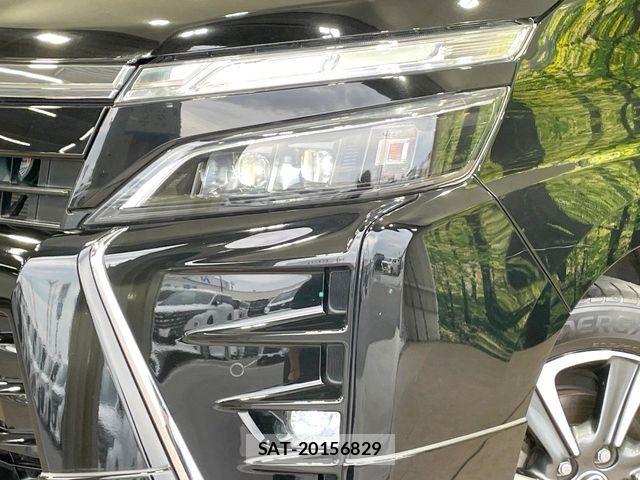 Toyota VOXY 2019-09 8797888-11