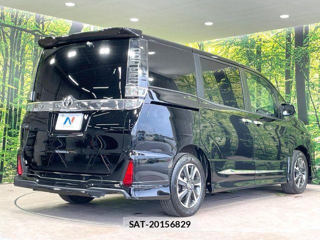 Toyota VOXY 2019-09 8797888-16