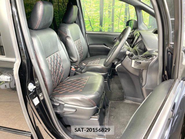 Toyota VOXY 2019-09 8797888-7