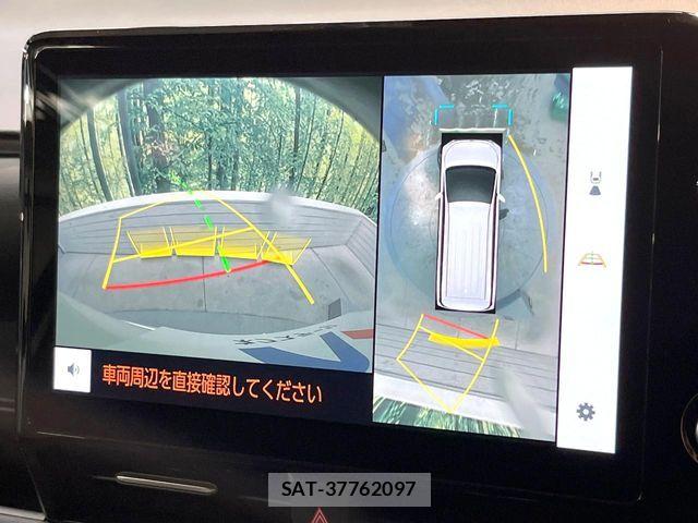 Toyota VOXY 2024-05 8797879-4