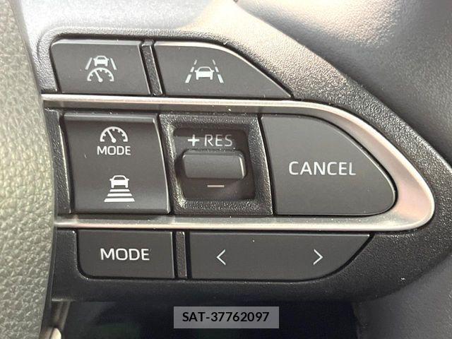 Toyota VOXY 2024-05 8797879-5