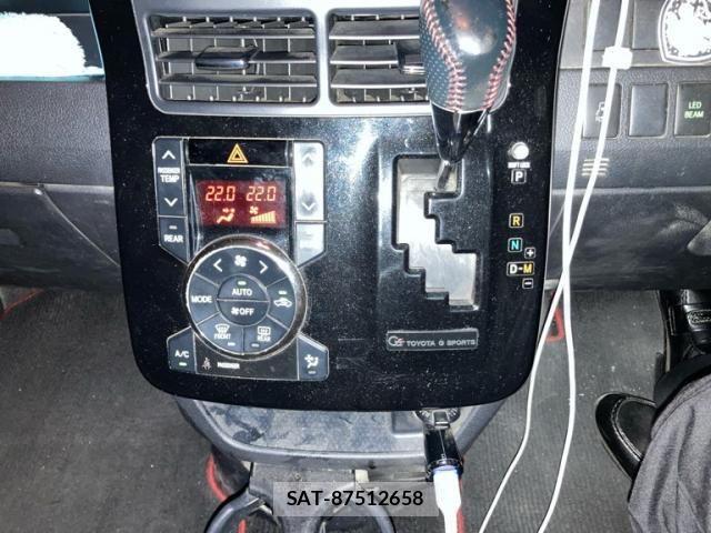 Toyota VOXY 2010-08 8797901-13