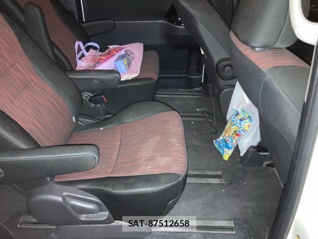 Toyota VOXY 2010-08 8797901-20