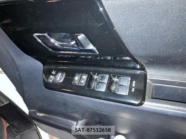 Toyota VOXY 2010-08 8797901-23