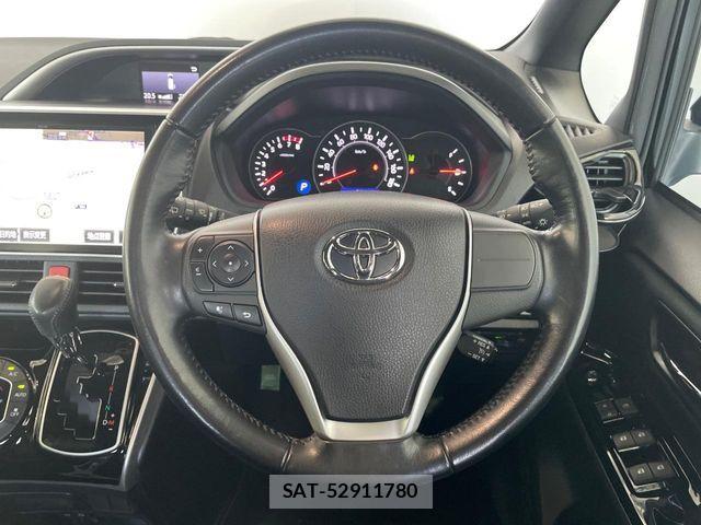 Toyota VOXY 2018-07 8797892-10