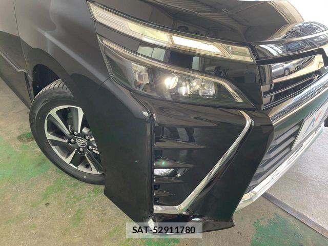 Toyota VOXY 2018-07 8797892-11
