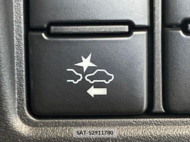 Toyota VOXY 2018-07 8797892-5