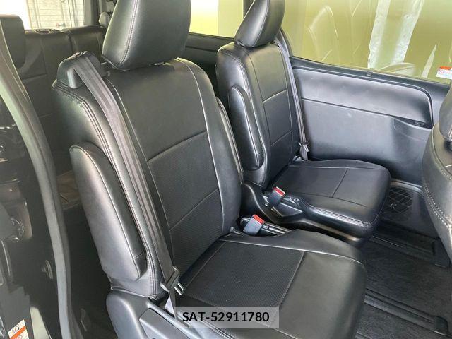 Toyota VOXY 2018-07 8797892-7
