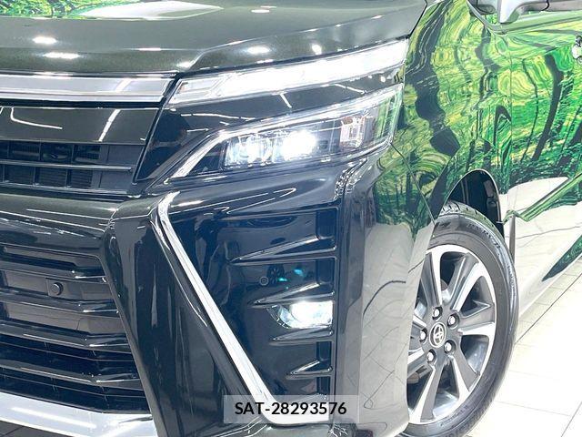Toyota VOXY 2020-06 8797889-13