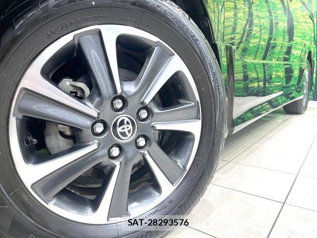 Toyota VOXY 2020-06 8797889-14