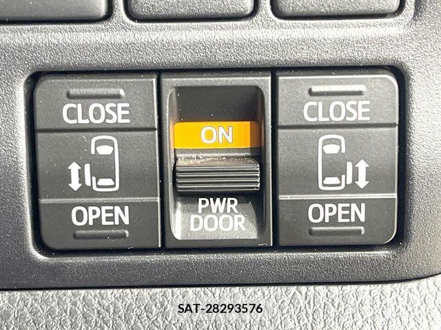 Toyota VOXY 2020-06 8797889-5