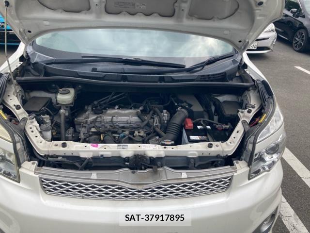 Toyota VOXY 2011-12 8797903-6