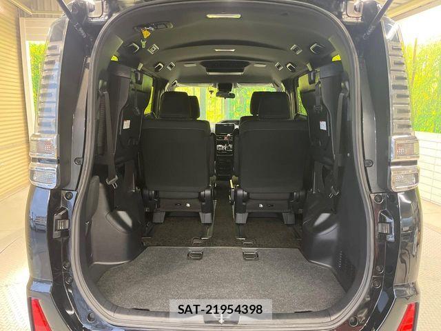 Toyota VOXY 2019-03 8797890-9