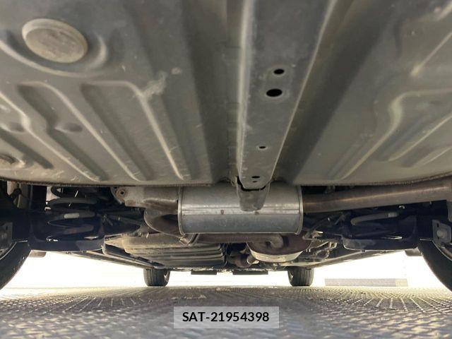 Toyota VOXY 2019-03 8797890-18