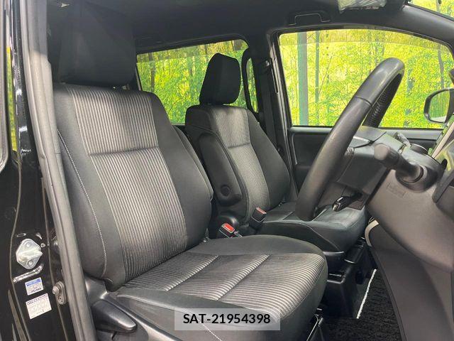 Toyota VOXY 2019-03 8797890-7